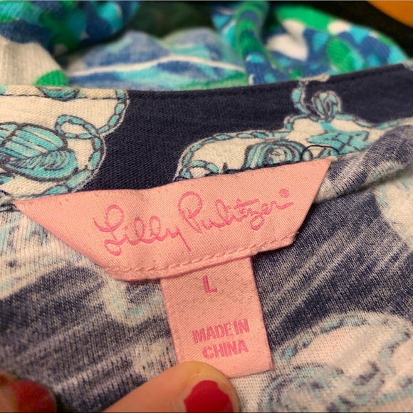 EEUC Blue Lilly Pulitzer Seashell Tunic Large - Picture 3 of 4